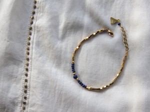 Bracelet de perles laiton brut (doré) et de Lapis-Lazuli Myo Jewel Collection Cléo