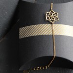 Bracelet fleur de lotus - Collection Poudre de Soleil Myo jewel- Bijoux - Laiton brut doré - Créatrice Nantes