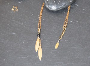 Collier lamelles et perle d'onyx noire - Collection So chic - Myo jewel- Bijoux - Laiton brut doré - Créatrice Nantes